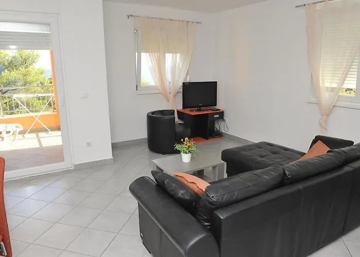 Martina דירה פריזבה